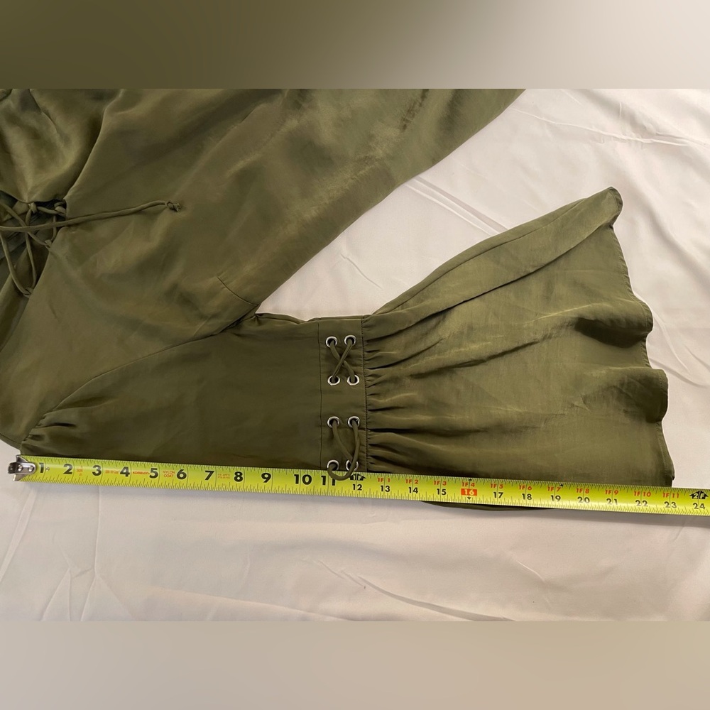 Venus Long Bell Sleeves Mini Dress Olive Green Size Medium - Picture 13 of 15